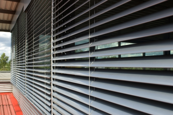 venetian-blinds-211736C87A-57EE-CB64-FC13-8FC2DE2EA6E1.jpg