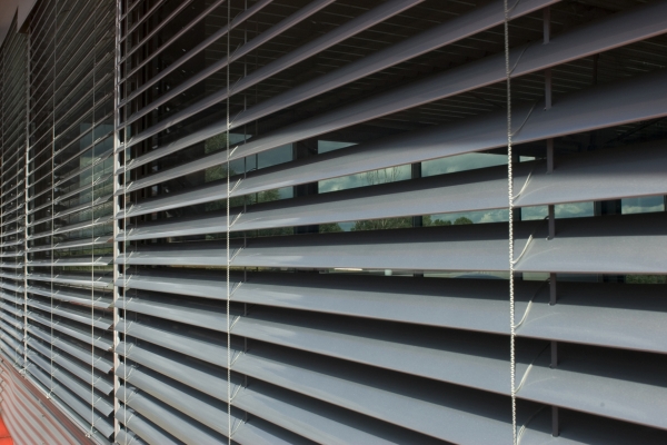 venetian-blinds-233891C44A-E58A-4AB0-B476-B60748071606.jpg